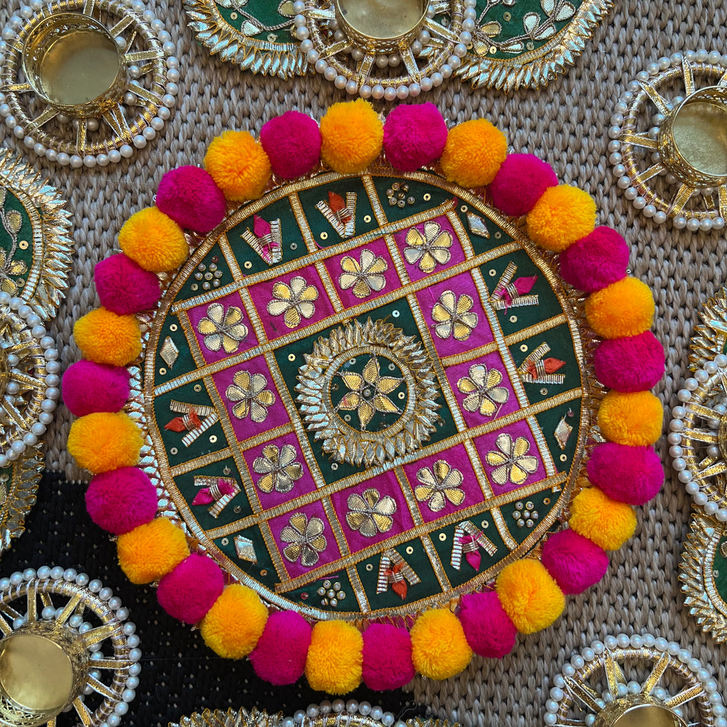 Pom Pom Rangoli T-Light Set - Green with Pink