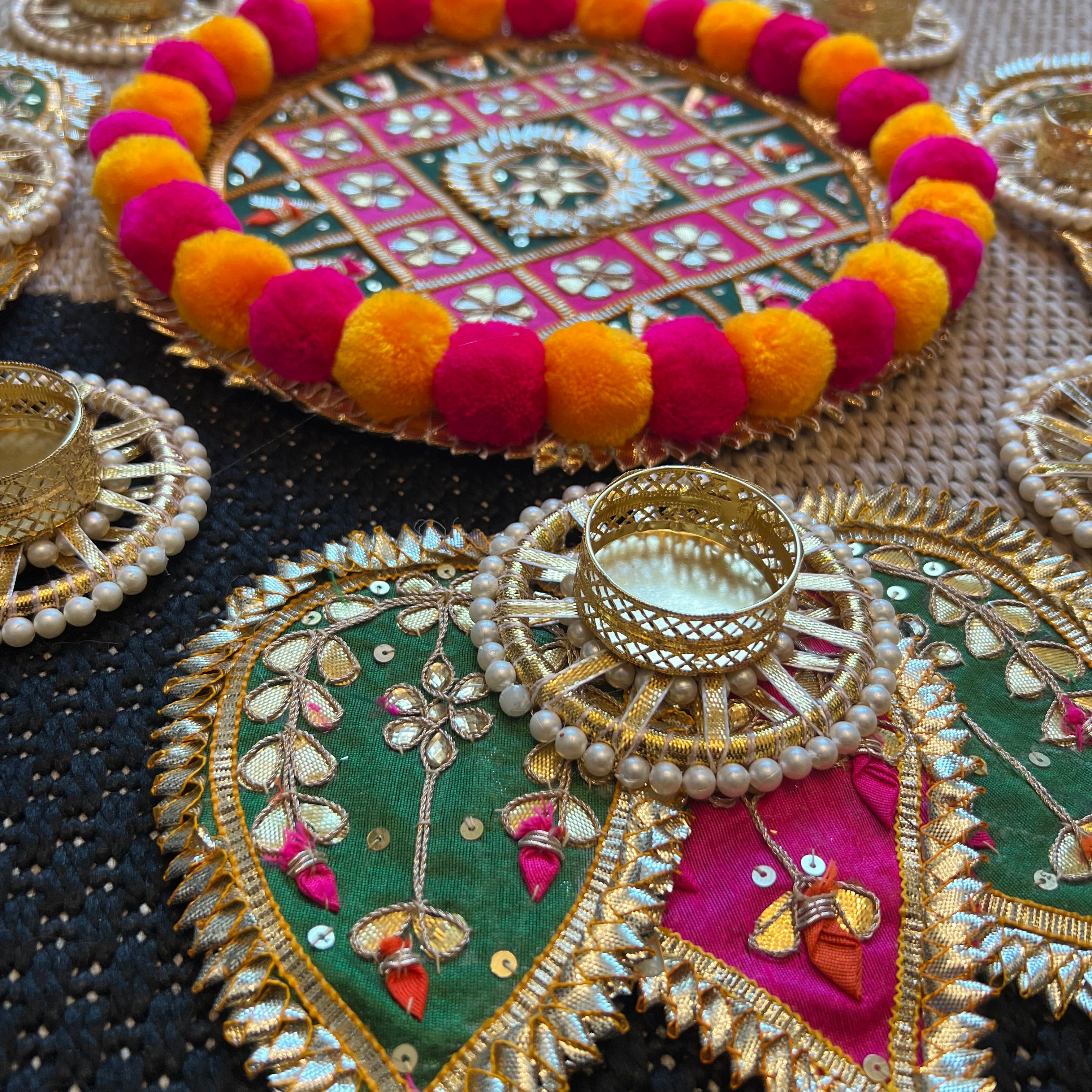 Pom Pom Rangoli T-Light Set - Green with Pink