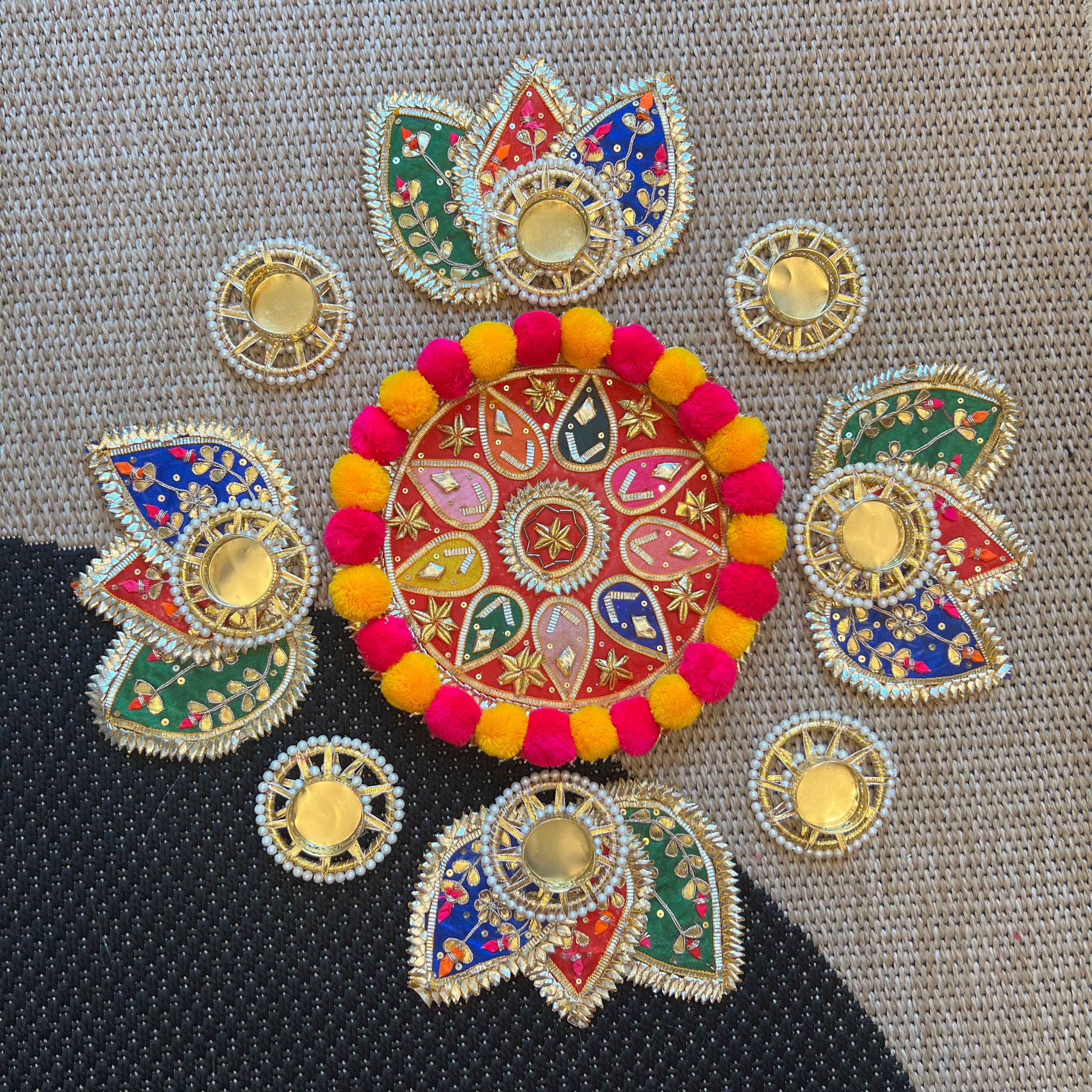 Pom Pom Rangoli T-Light Set - Red Star