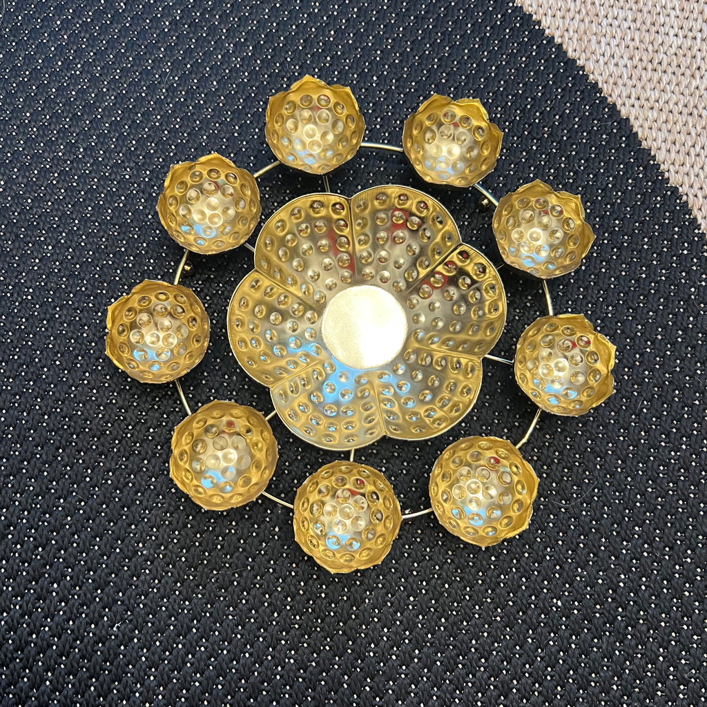 11" Metal Rangoli Urli - 9 Diya + Large Centre
