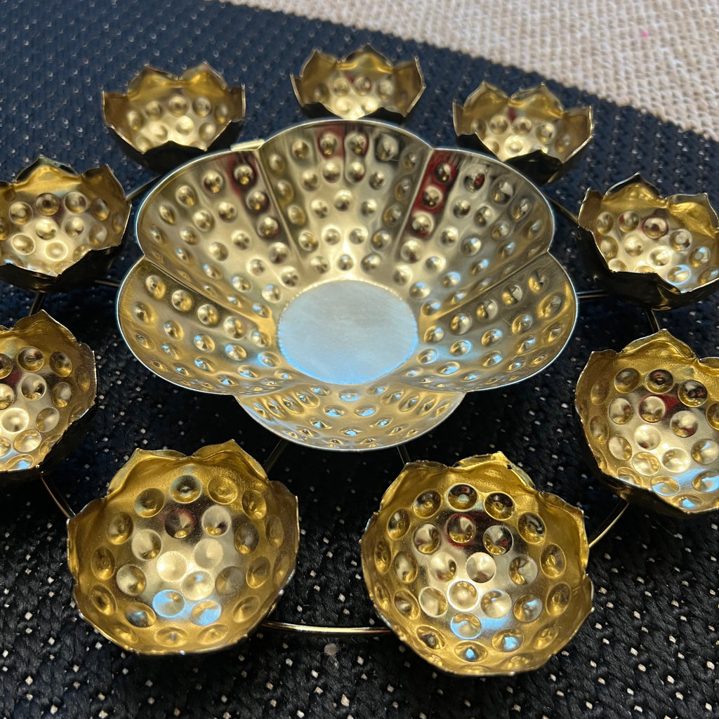 11" Metal Rangoli Urli - 9 Diya + Large Centre