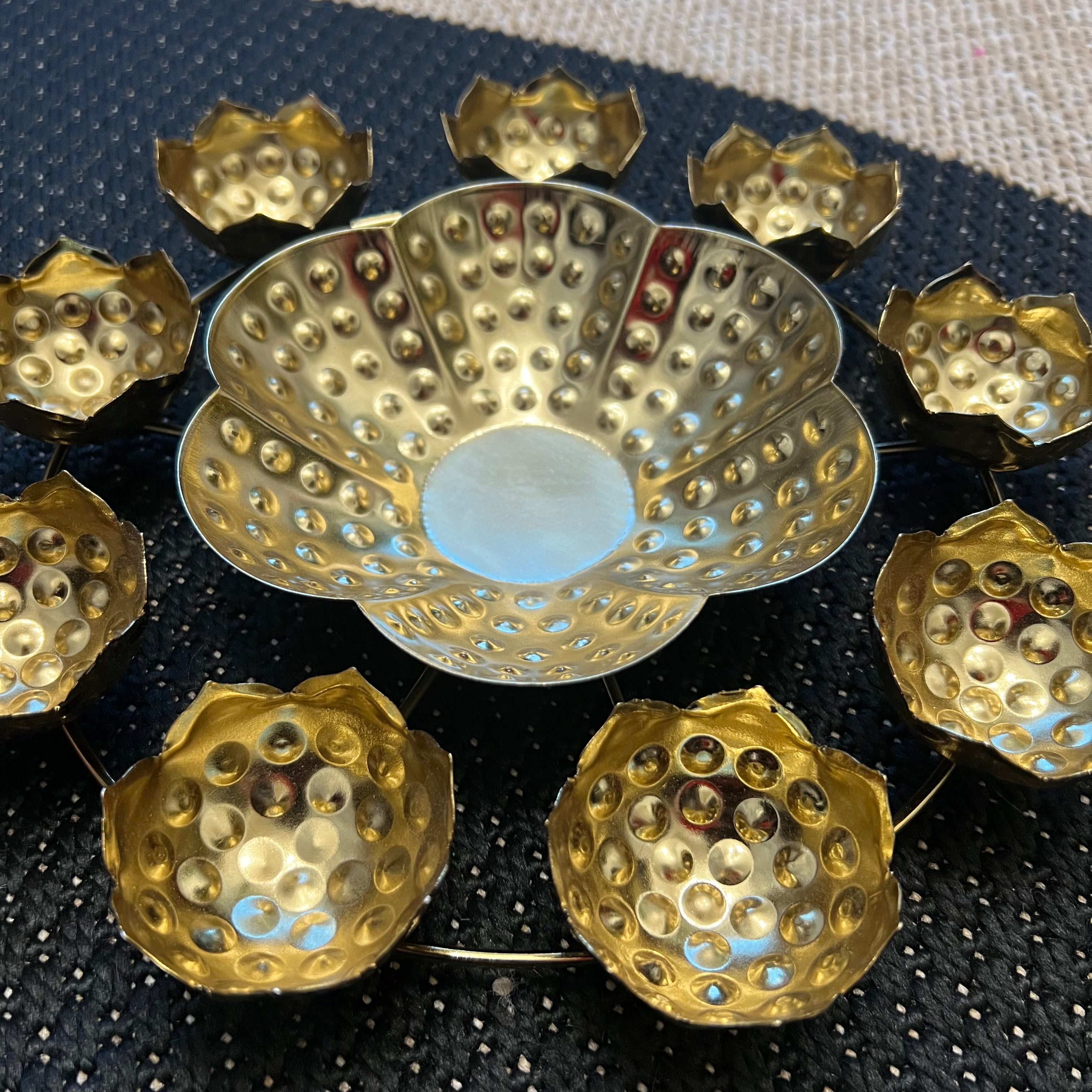11" Metal Rangoli Urli - 9 Diya + Large Centre