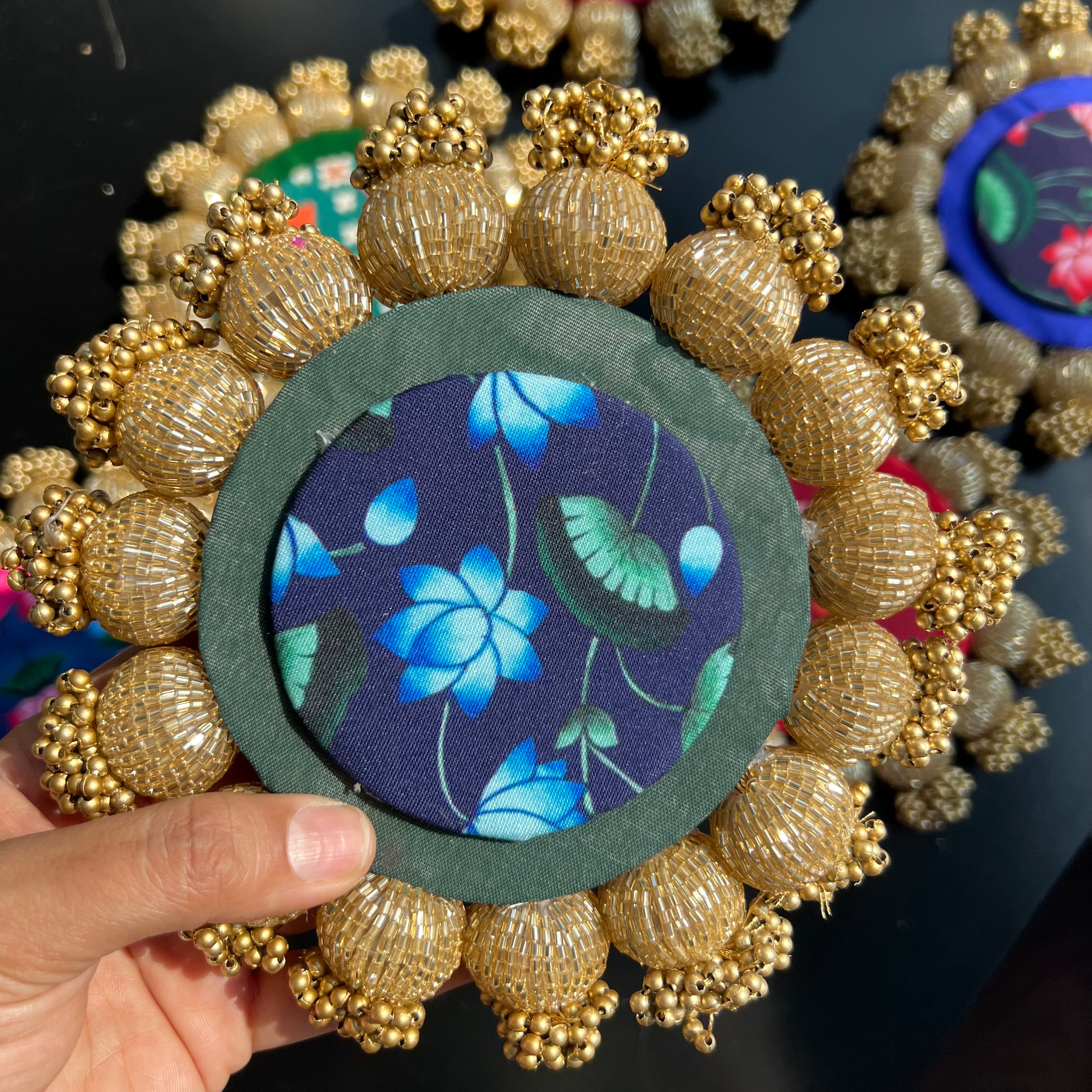 Nappe de table Diya / Monnaie d'argent (15 cm) - Lotus vert/bleu