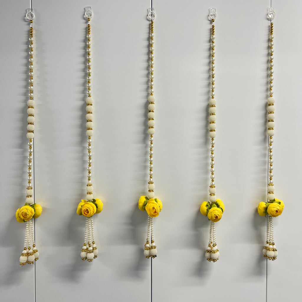Bouquet de pivoines de 60 cm avec guirlande de perles - Jaune