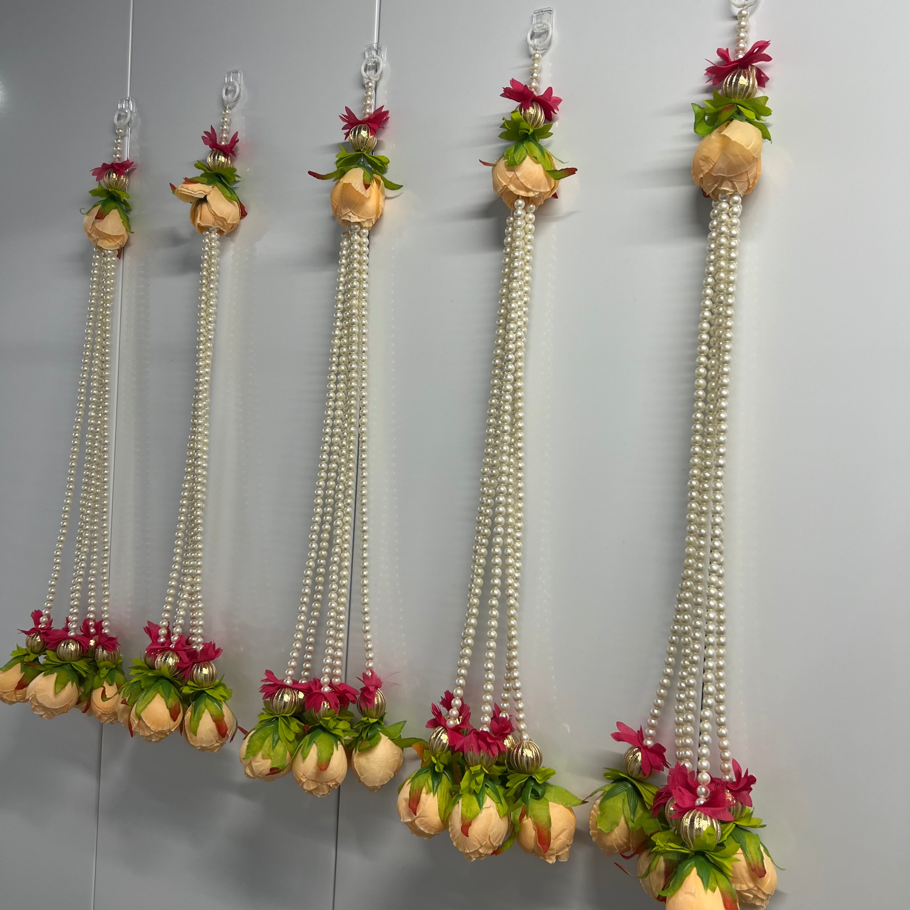 Guirlandes de pivoines en perles de 45 cm - Pêche