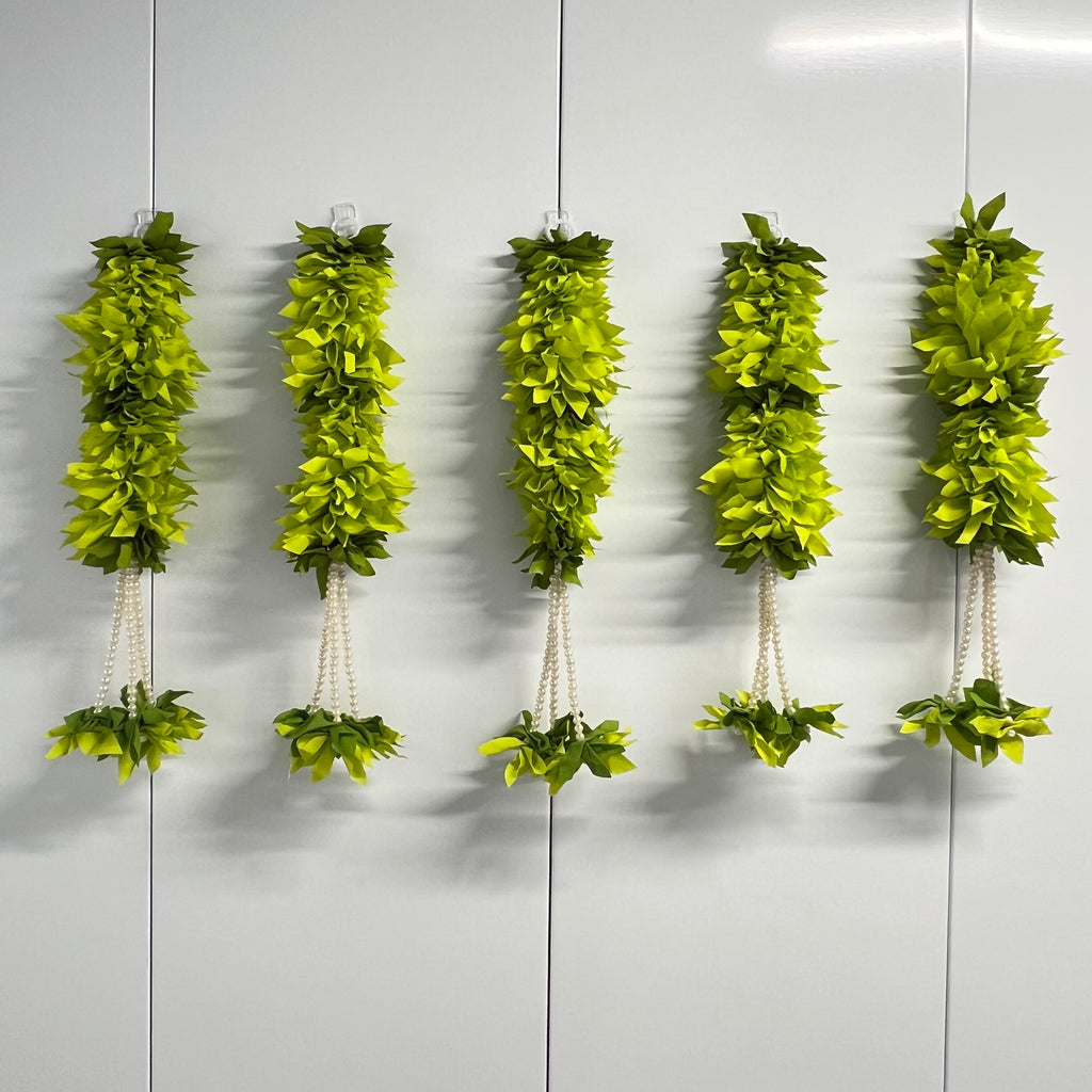 Fleurs en tissu de 38 cm avec guirlandes de perles - Vert