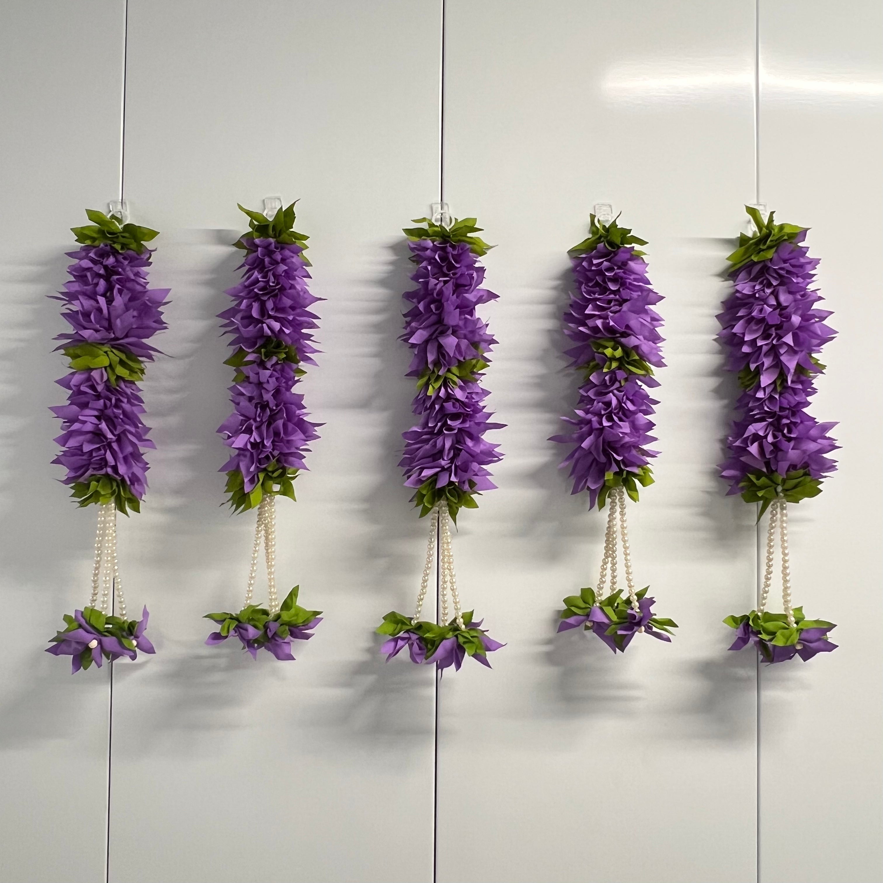 Petites fleurs en tissu de 38 cm avec perles – Violet