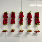 Petites fleurs en tissu de 38 cm avec guirlande de perles - Rouge