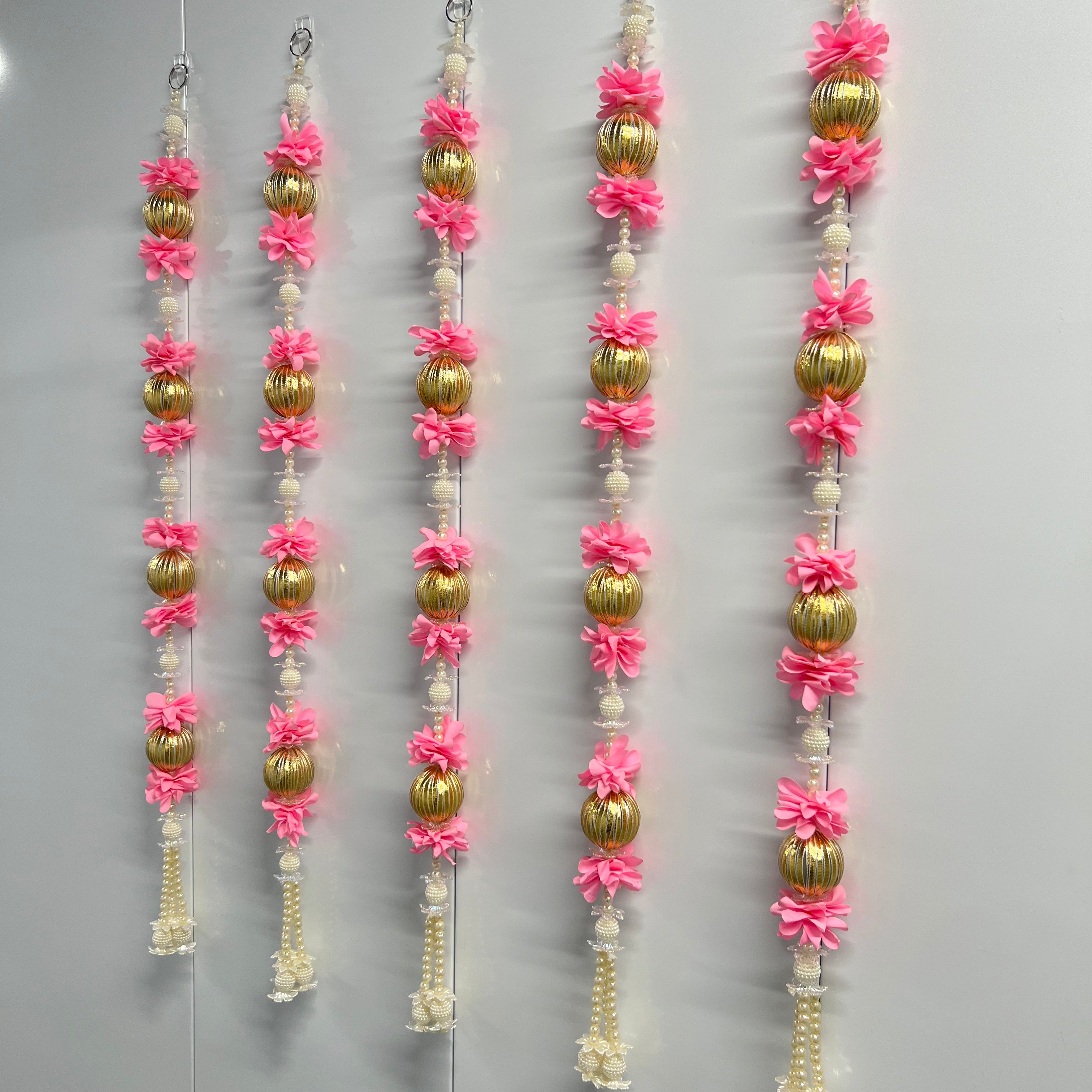 Guirlande de 3 pieds (4 pièces) avec grosses boules Gota et fleurs - Rose