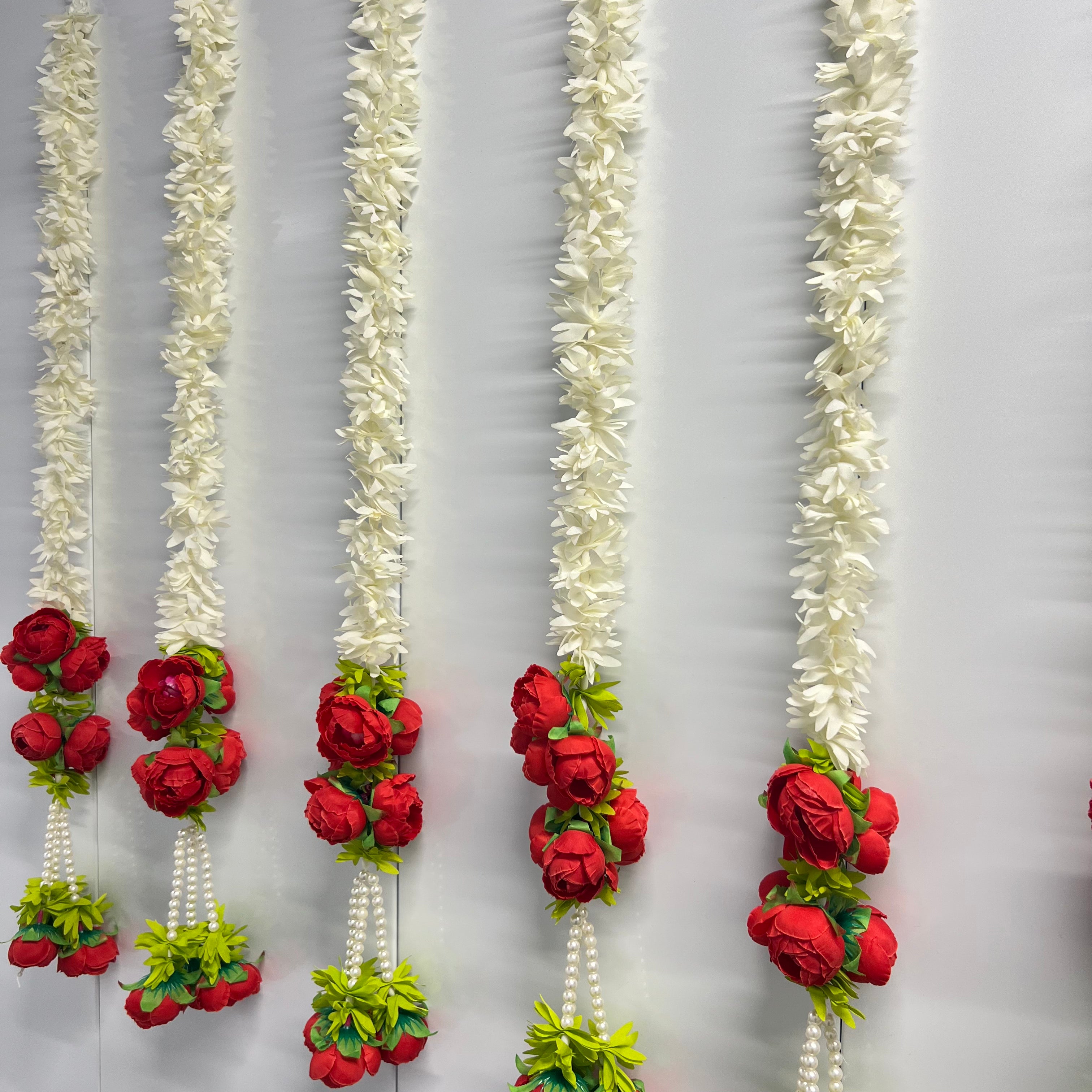 2,5 pieds fleuri blanc avec 7 pivoines suspendues - Rouge