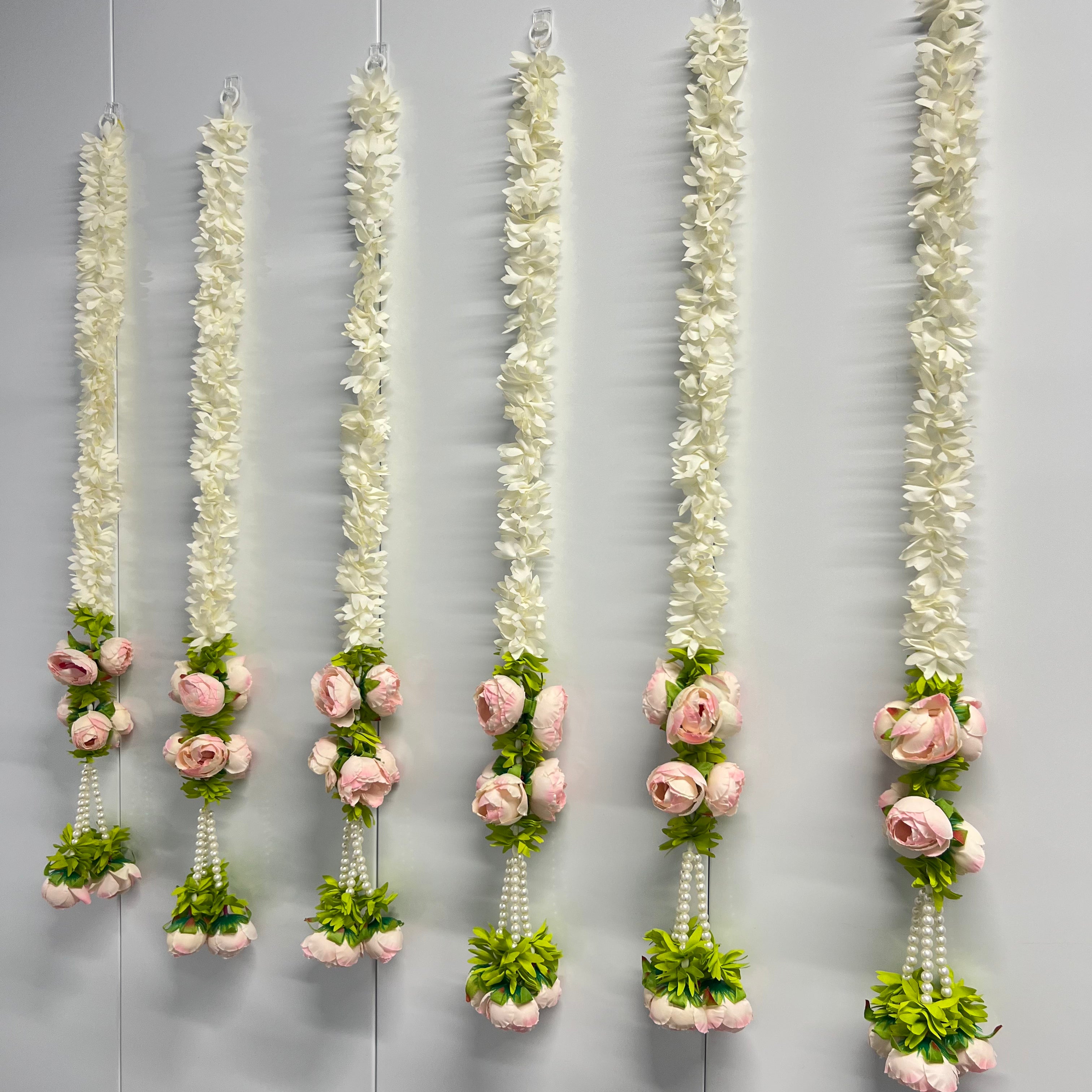 2,5 pi. de fleurs blanches avec 7 pivoines suspendues – Rose clair