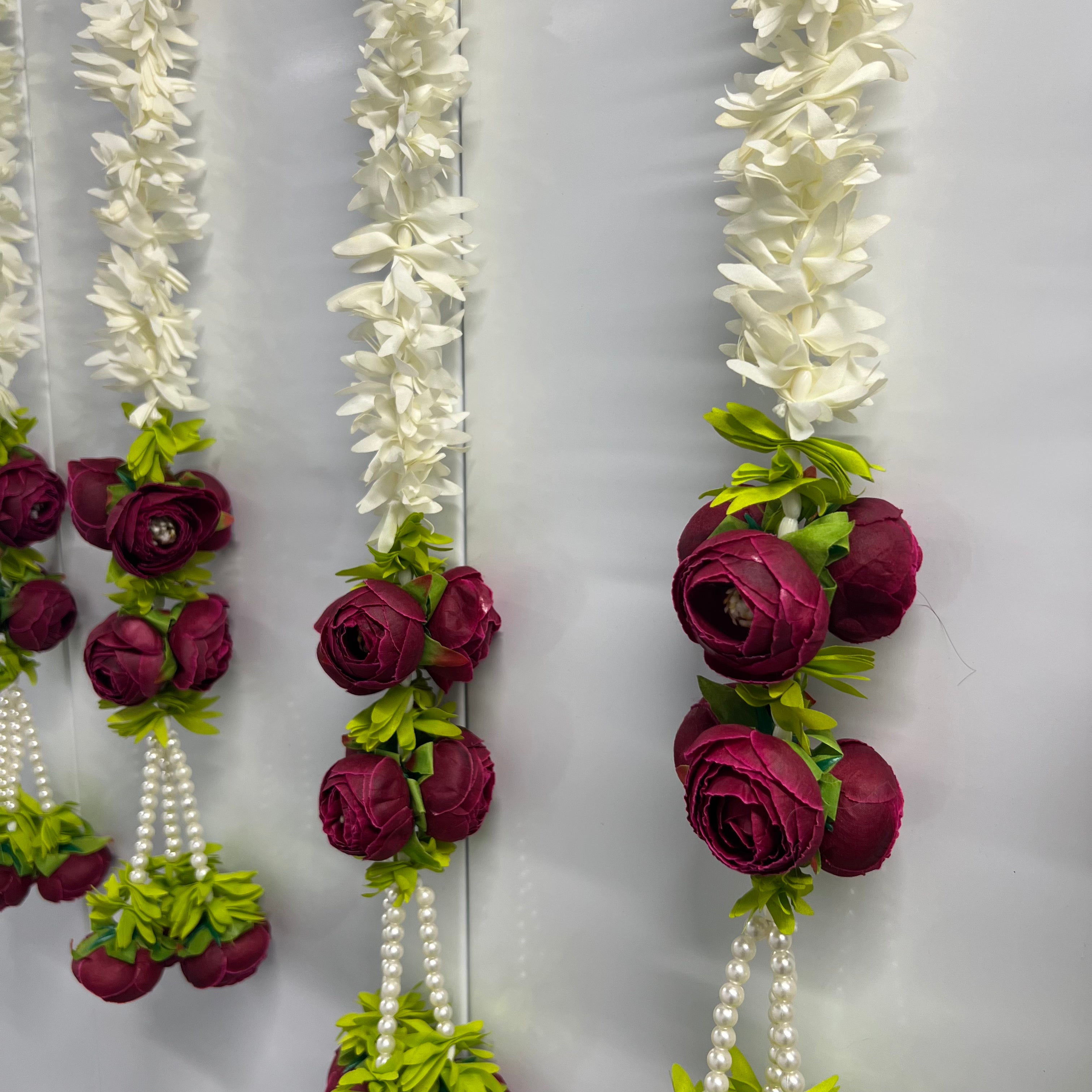 2,5 pieds de fleurs blanches avec 7 pivoines suspendues – Magenta