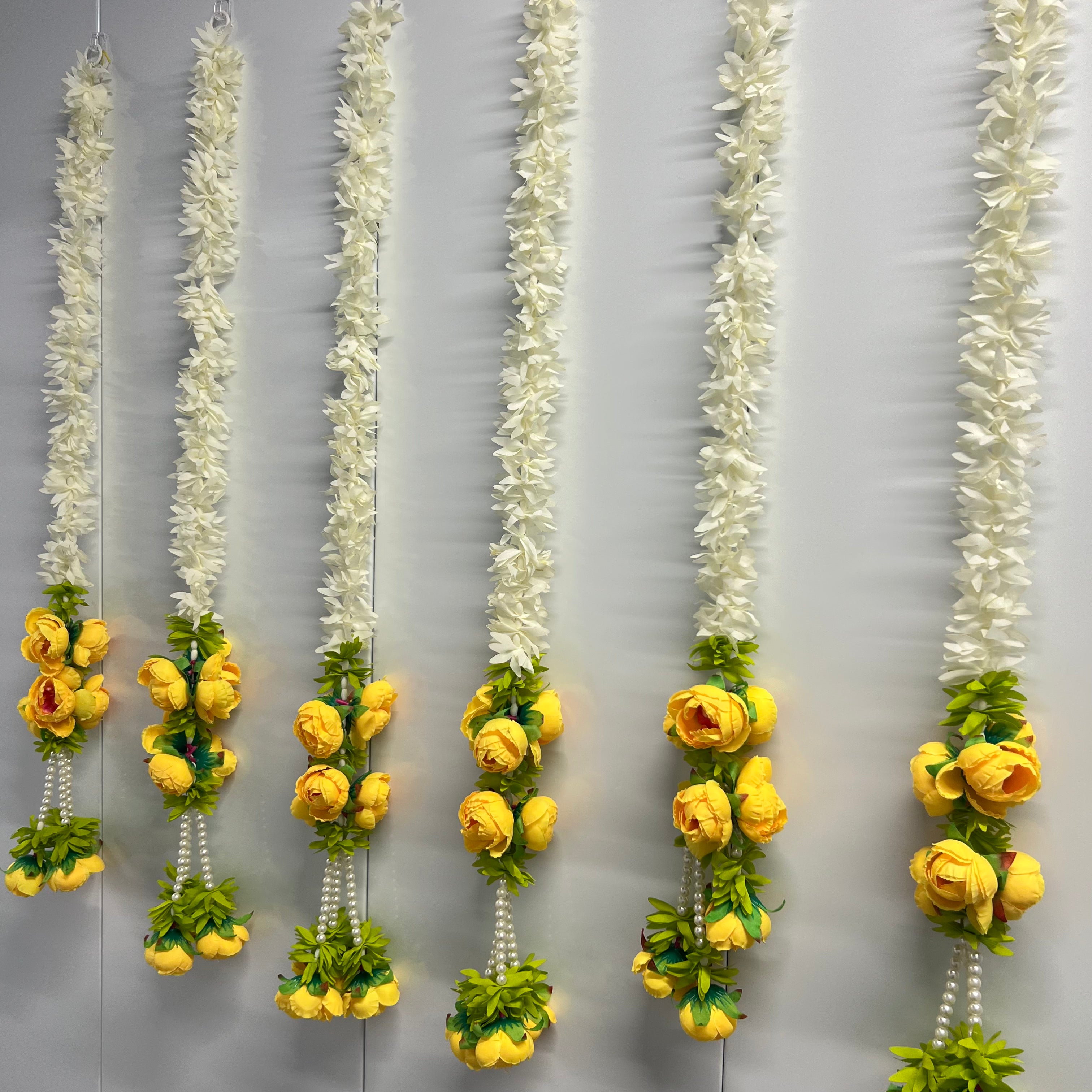 2,5 pieds fleuri blanc avec 7 pivoines suspendues - Jaune