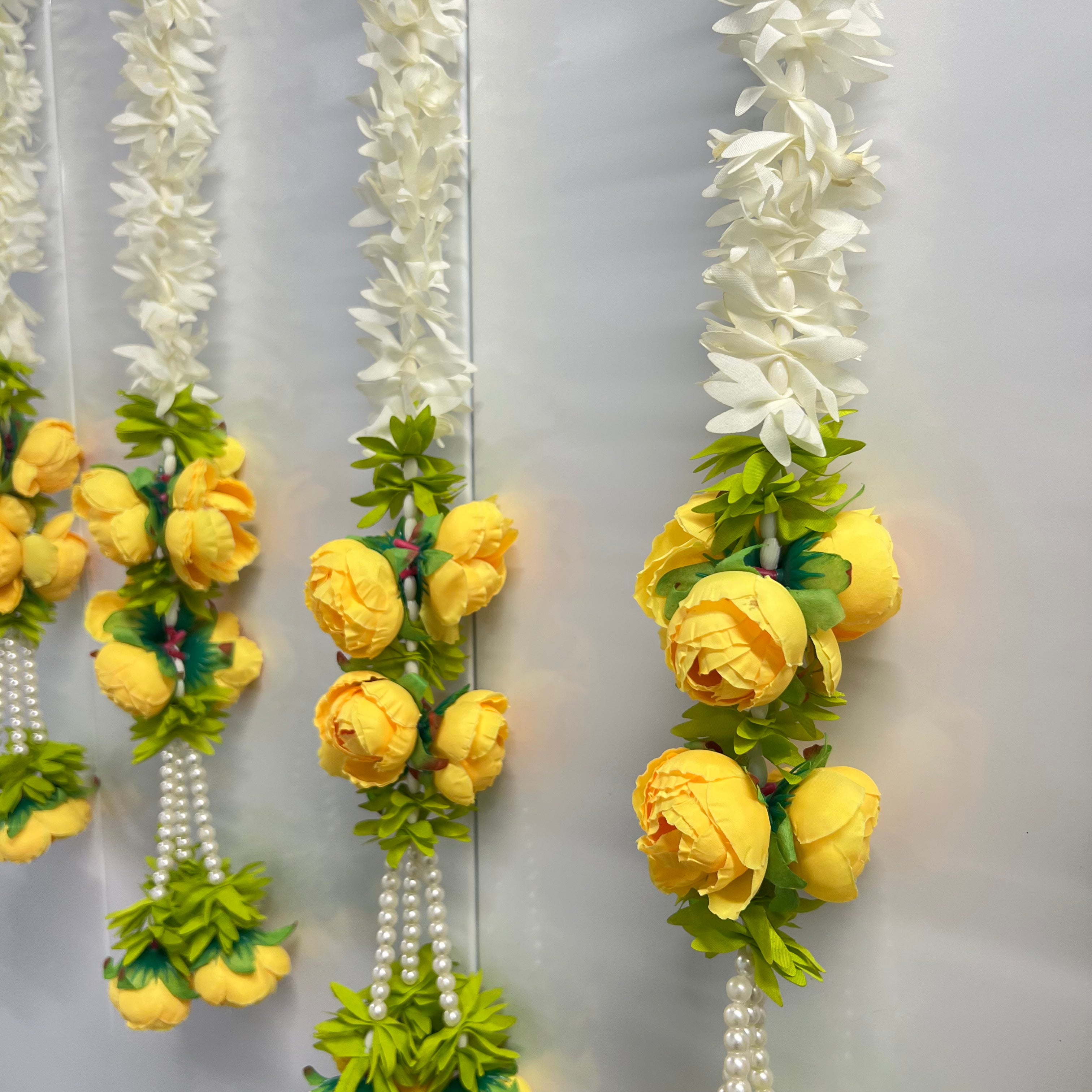 2,5 pieds fleuri blanc avec 7 pivoines suspendues - Jaune