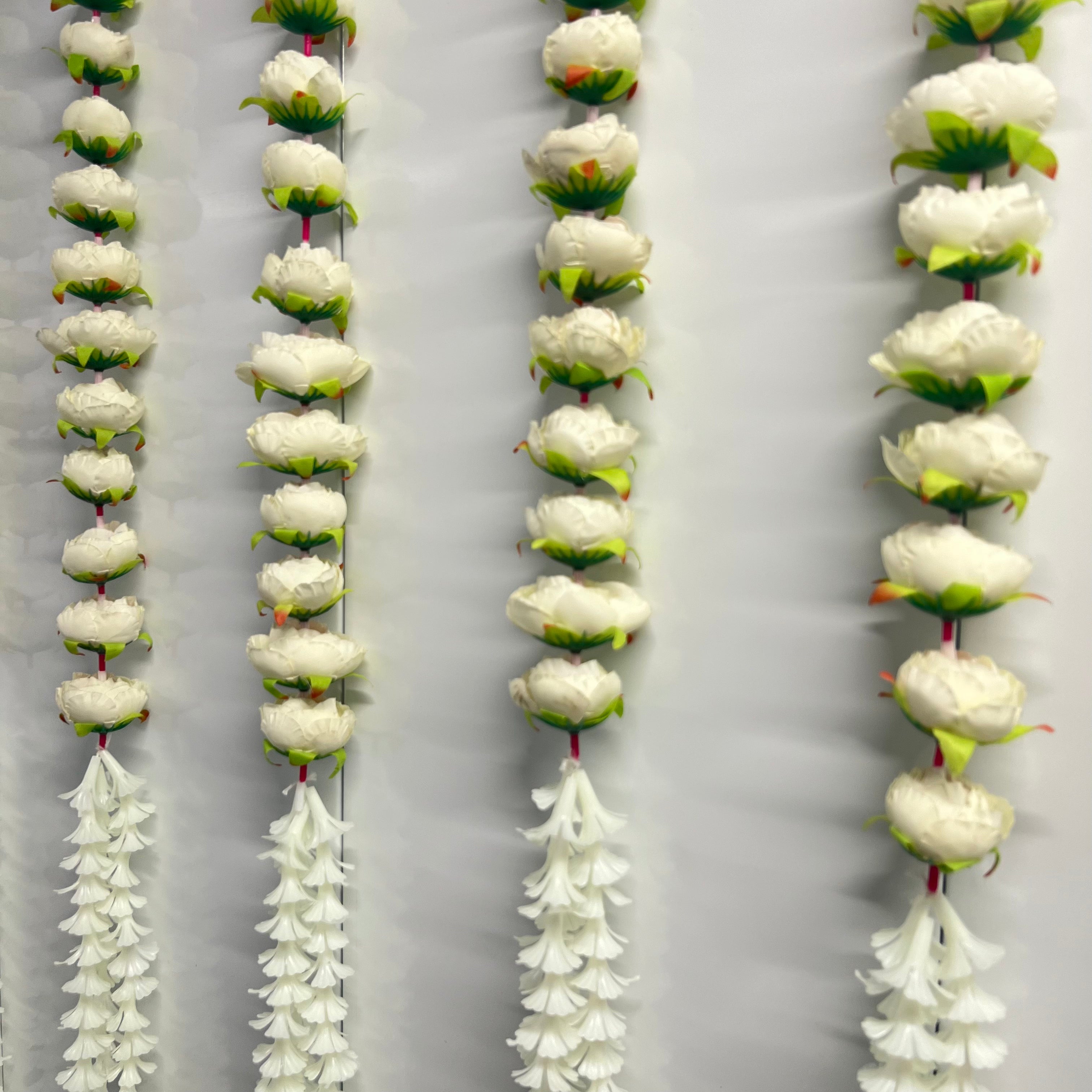 3ft Suspension demi pivoine + fleur blanche - Blanc