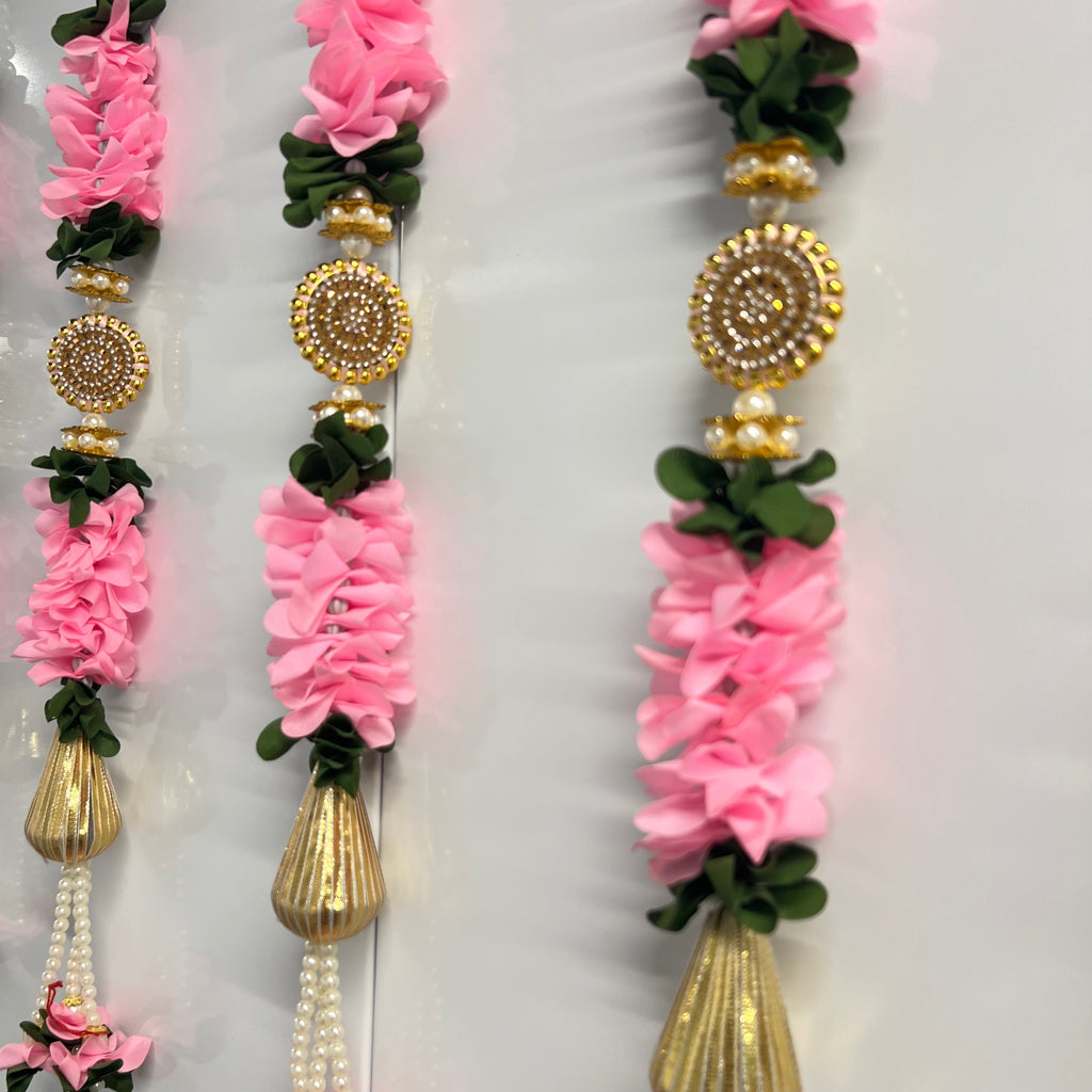 Guirlande de 0,45 m de strass circulaires avec chaîne de perles triangulaires - Rose