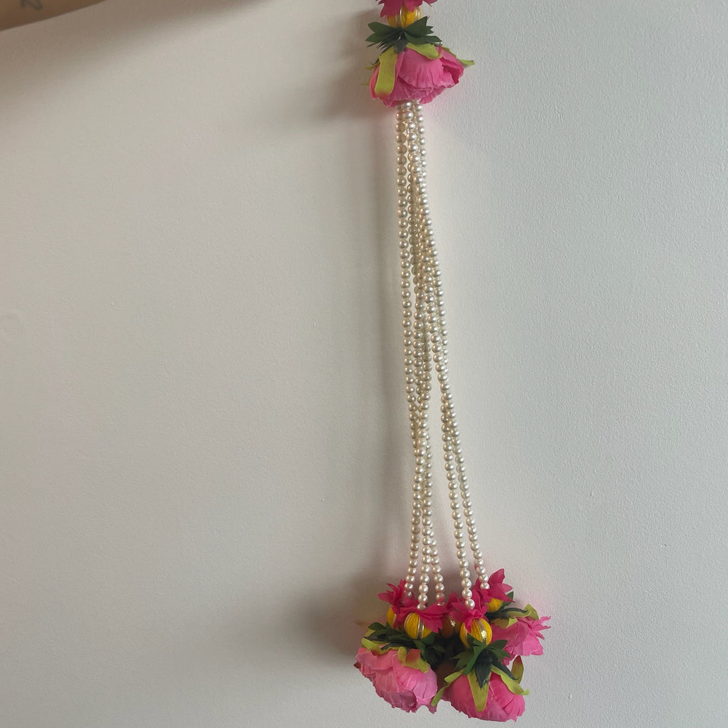 1.5ft Pearl Peony Strings