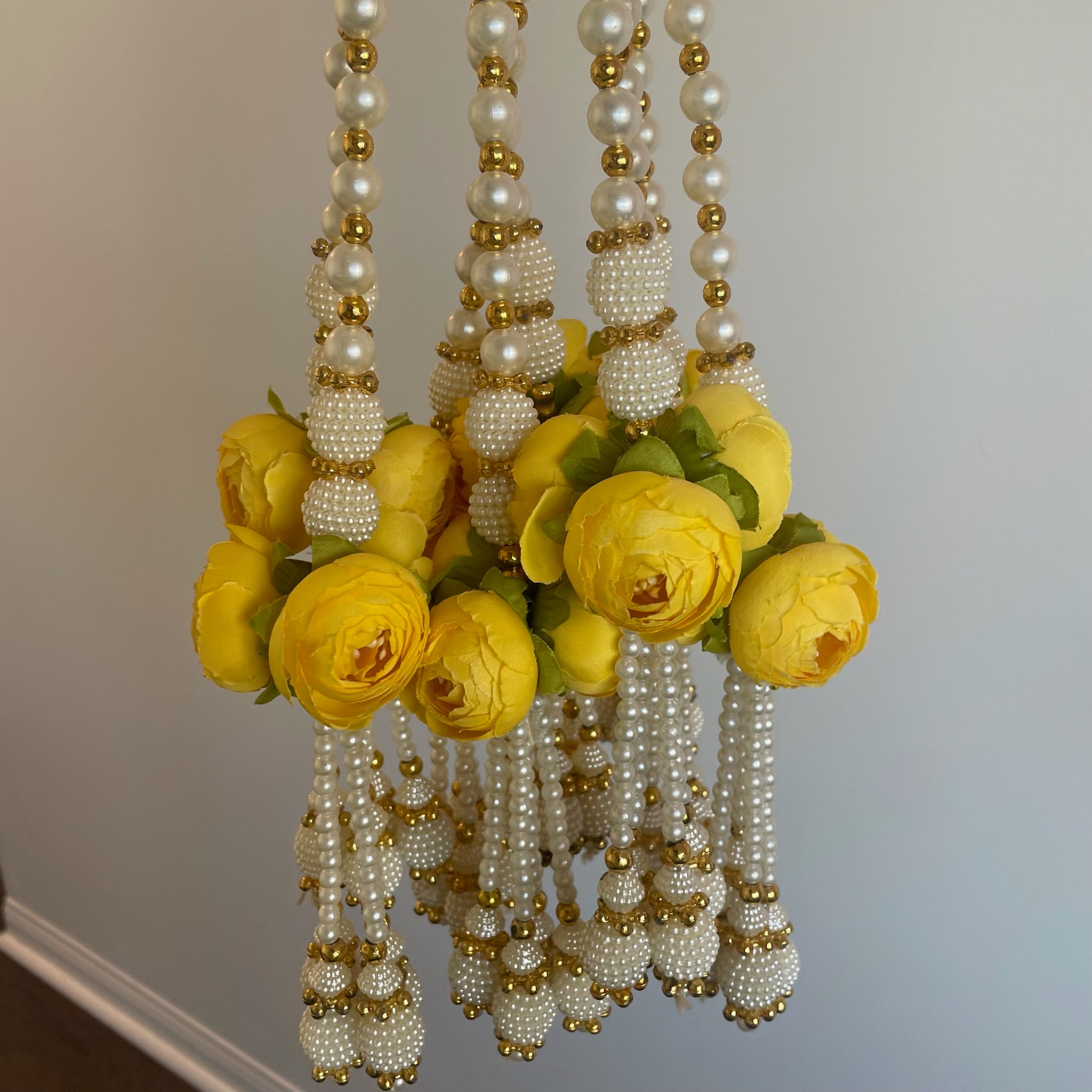 2ft 3 peony bunch with pearl strings