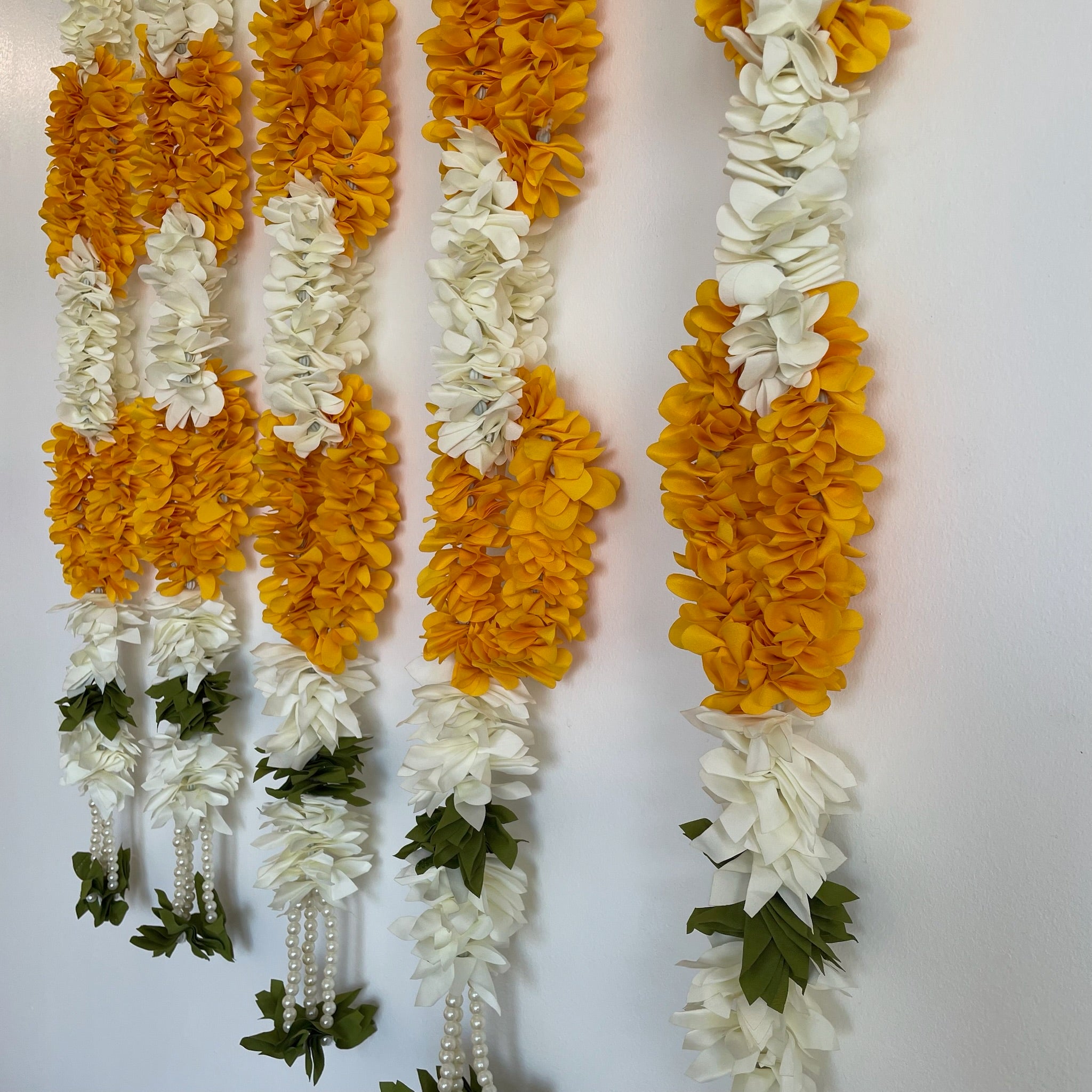 3ft Floral Chain Link
