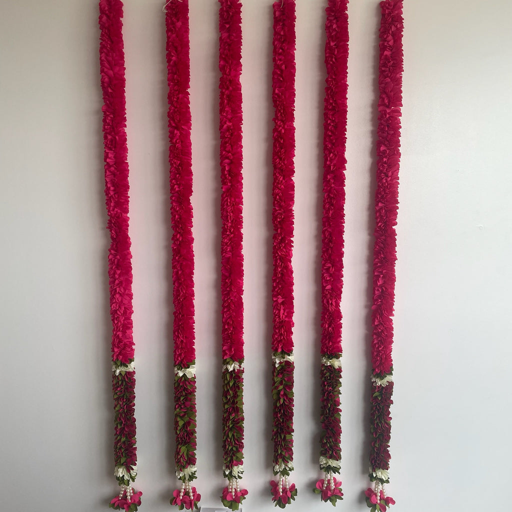5.5ft Rani Pink flower hanging with green leaves