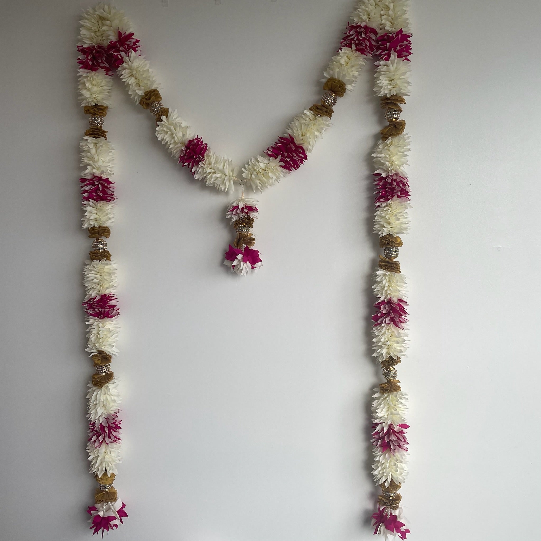 5ft White and Pink Flower Toran (M Toran)
