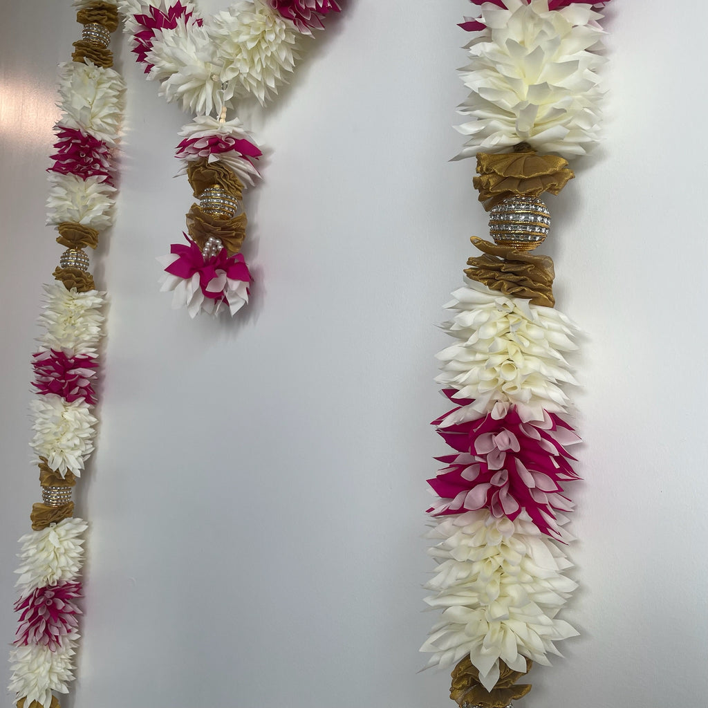 5ft White and Pink Flower Toran (M Toran)