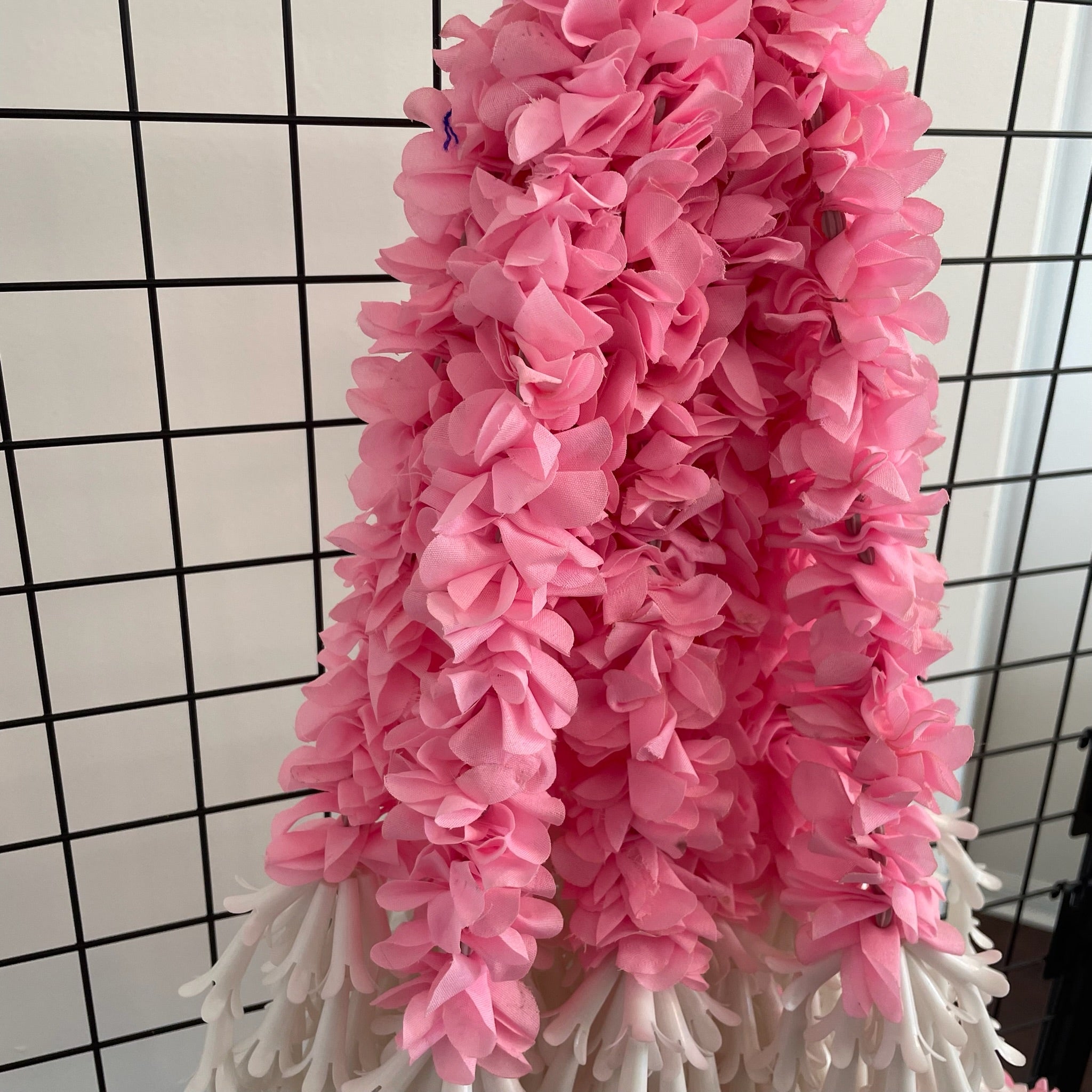 1.5ft Half Light Pink+white flower hanging