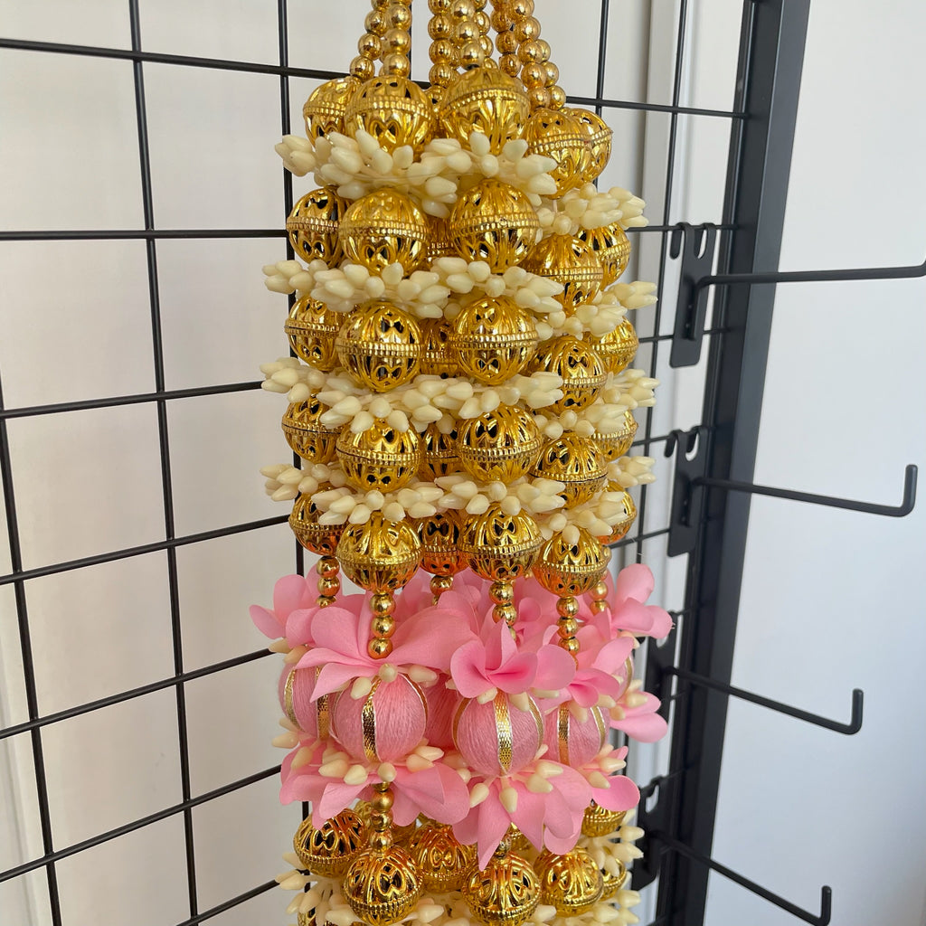 3.5 ft Light Pink Ball String