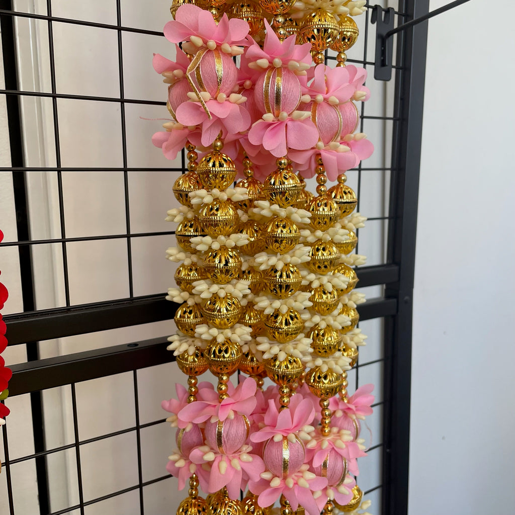 3.5 ft Light Pink Ball String