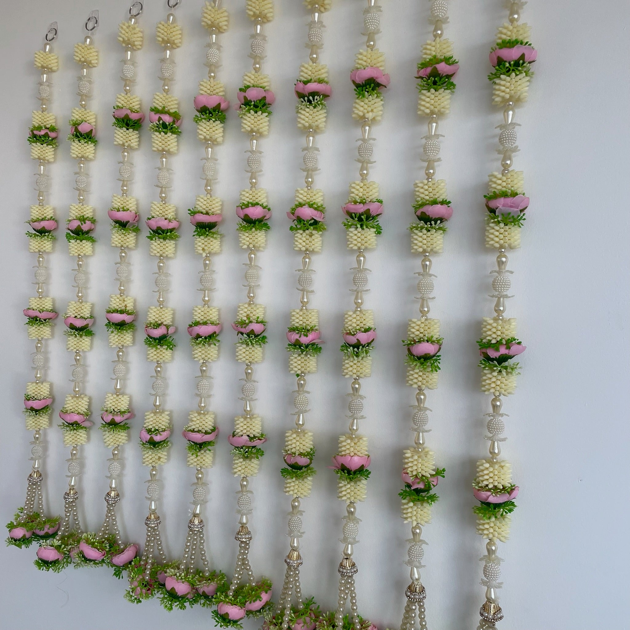 2.5 ft white pearl and mogra with light pink peony premium