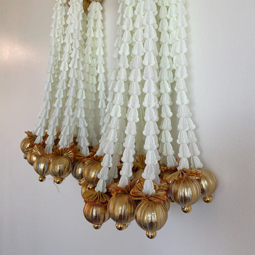 1.5 ft cloth flower and white pyramid bead hanging