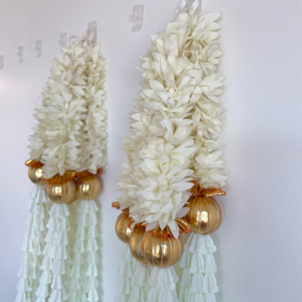 1.5 ft cloth flower and white pyramid bead hanging