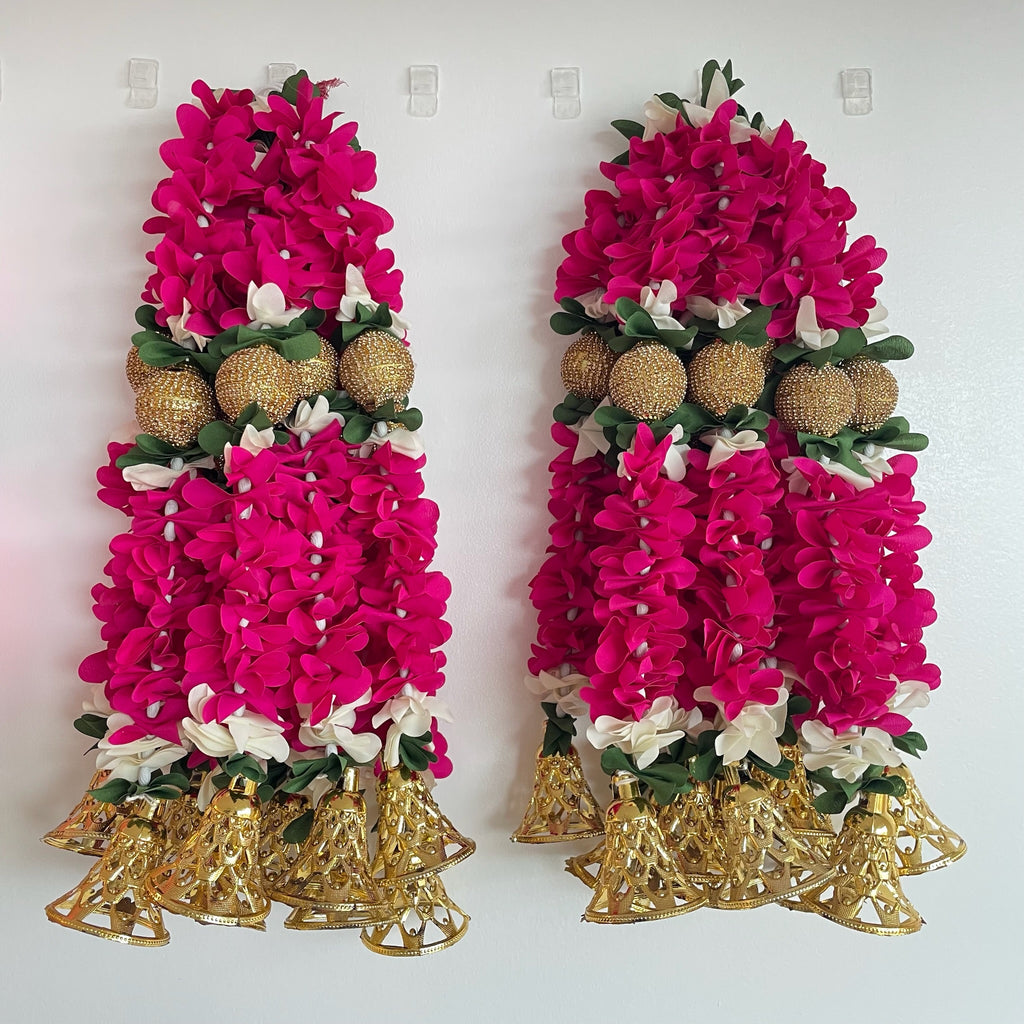 1.5 ft Golden Glitter Ball floral hanging