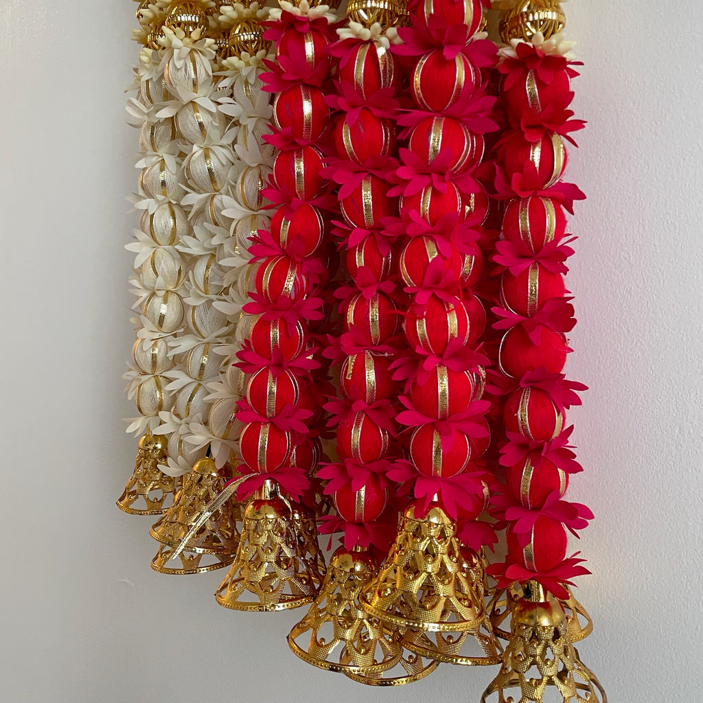 3.5ft Ball strings with Bells