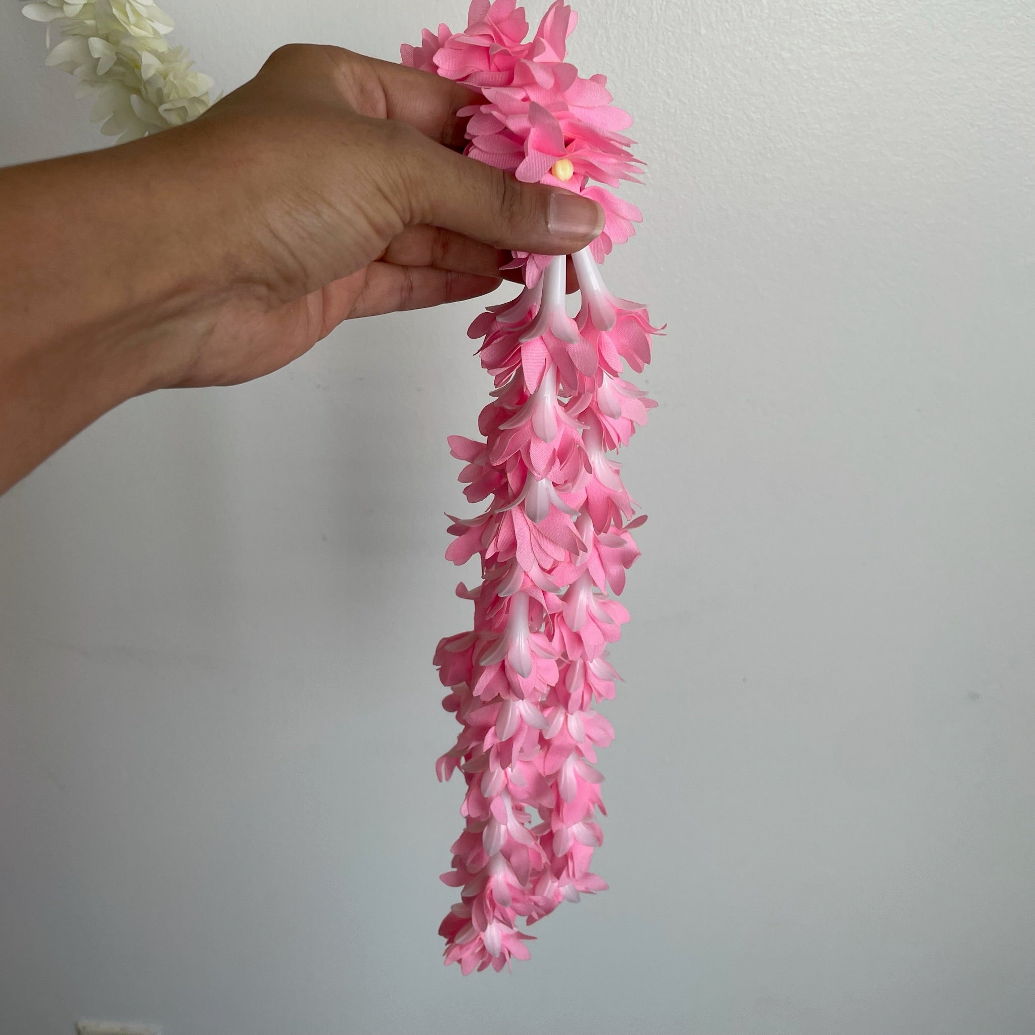 5ft white cloth flower with bottom color flowers