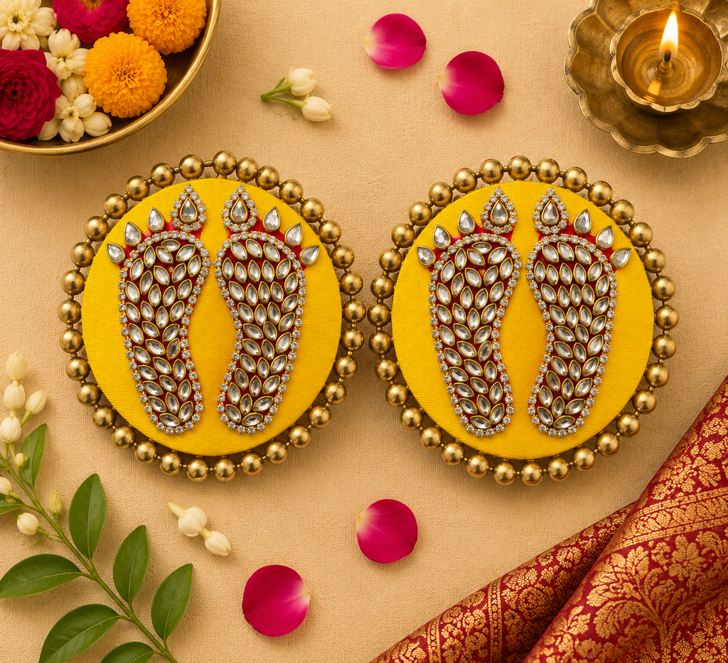 Kundan Laxmi Charan Mat - Jaune