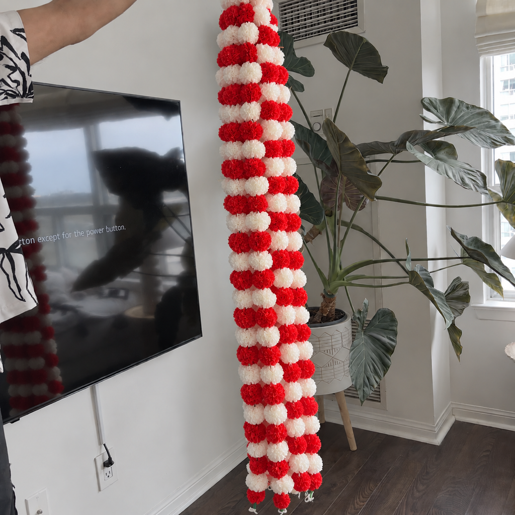 Marigold Flower Strings (White + Red)